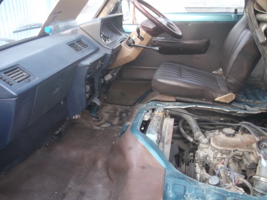 ต้องการขายรถตู้ ต้องการขายรถตู้