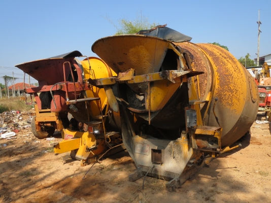 ถังโม่ปูน 6คิว ยิงตรง ยิงโซ่ ของนอก ถังโม่ สภาพสวย