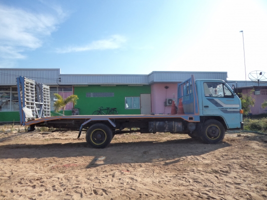 รถ6ล้อNKRสภาพดีพร้อมใช้งาน