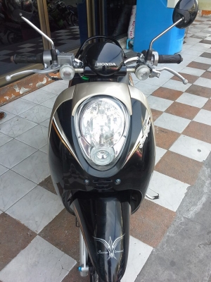 Honda Scoopy - i ปี 2555 รถสวย ลายคลาสสิค ขายถูก Honda Scoopy - i ปี 2555 รถสวย ลายคลาสสิค ขายถูก
