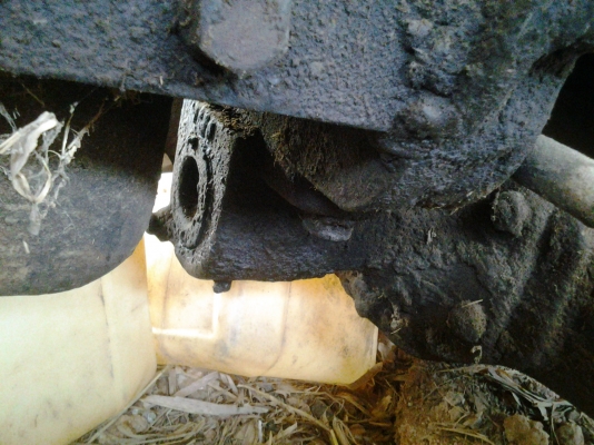 ขายรถไถ32แรงอิเซกิขายตามสภาพเครื่องควันดำมีพานหลัง