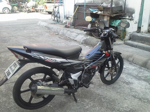 sonic ตัวใหม่แท้ ปี 48 กุญแจ2 ชั้น ล้อแม็ก รถสวยมาก ชุดสีไม่มีรอย เอกสารครบ