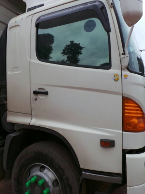 HINO MAGA  ติดต่อปารวี  0839686255