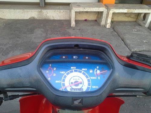 Wave 100 ปี 47 รถบ้าน เดิมสุดๆ ชุดสีสวย เครื่องแน่น เอกสารพร้อม