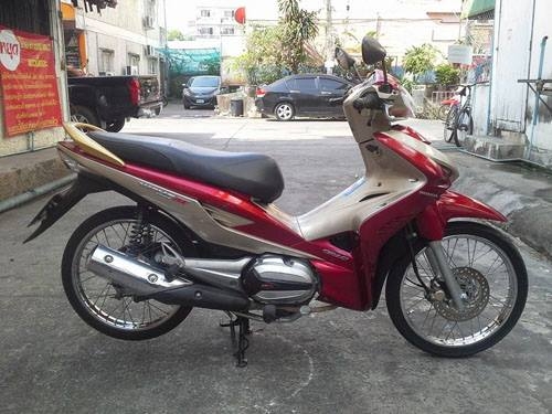 Wave 110 i ออโต้ ปี 53 สตาร์ทมือ รถสวยมาก เครื่องเยี่ยม ชุดสีสดๆ เอกสารครบ