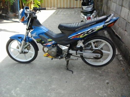 Wave z ubox ปี 49 รถบ้าน เครื่องเดิมๆ ไม่หลวม เอกสารครบ ราคาไม่แพง