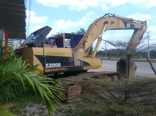 รถขุด CAT E200 B