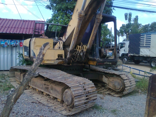 รถขุด CAT E200 B