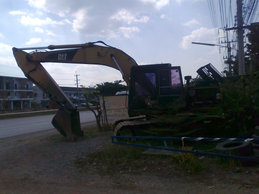 รถขุด CAT E200 B