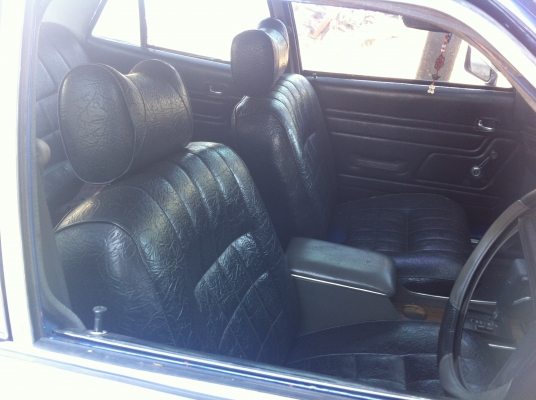 ขายด่วน รถเก๋ง ford