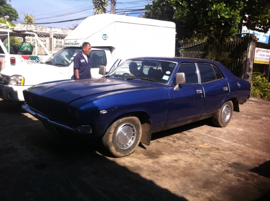 ขายด่วน รถเก๋ง ford