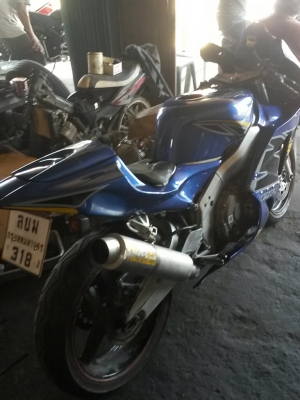 ขายด่วน/ลดราคาไปเลยอีกรอบ75000 ต่อรองมาดู cbr400 ทะเบียนแท้ประกอบใหม่ ทั้งคัน(ทำสัญญารับประกันทั้งคัน 3เดือน)