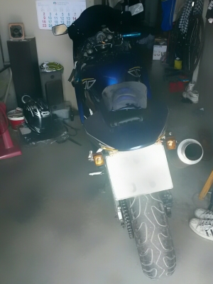 ขายด่วน/ลดราคาไปเลยอีกรอบ75000 ต่อรองมาดู cbr400 ทะเบียนแท้ประกอบใหม่ ทั้งคัน(ทำสัญญารับประกันทั้งคัน 3เดือน)