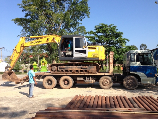 ขายด่วนรถเทเลอร์ 12 ล้อ บรรทุกแบ็คโฮ