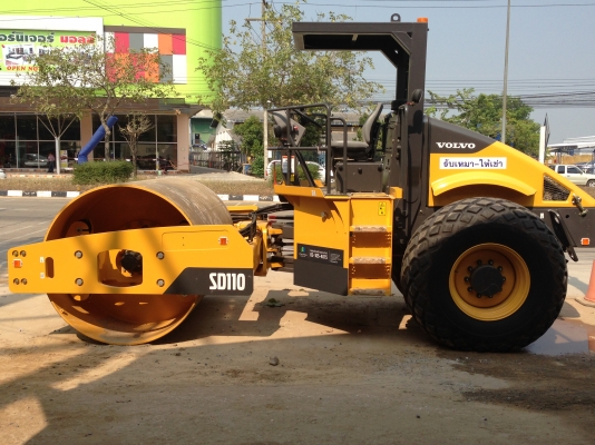 ให้เช่า รับเหมา รถขุด รถบด