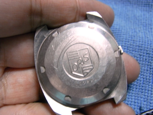 21ธ.ค.((น้าเล็ก)) นำเสนอนาฬิกา ข้อมือ หลายเรือน