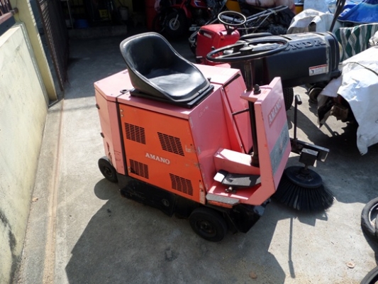 รถกวาดดูดฝุ่น นั่งขับ AMANO สภาพพร้อมใช้งาน