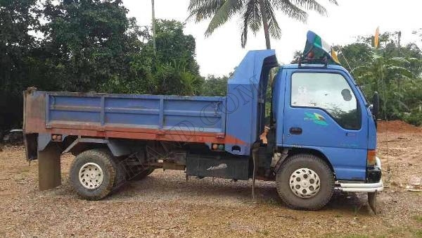 รถบรรทุก ISUZU เกียร์สั้น 135 กระจกไฟฟ้า รถพร้อมใช้งาน