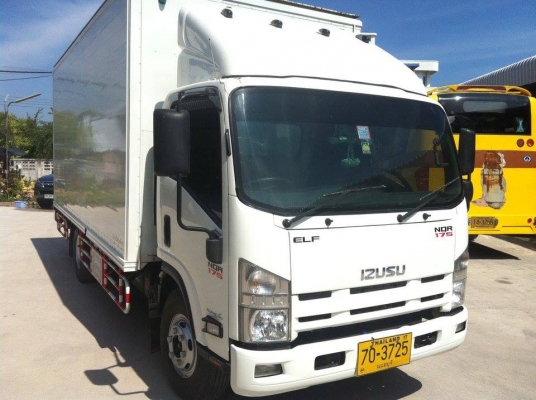 ISUZU 6 ล้อ NQR 175 แรง ตู้บรรทุก 3 บาน