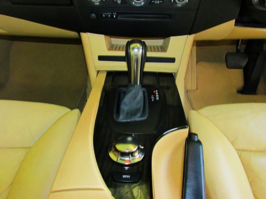 BMW SERIES 5 525i E60 AT ปี 2005 BMW SERIES 5 525i E60 AT ปี 2005