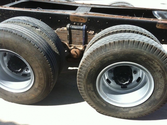 HINO FM 1A ไฮท๊อกซ์ 330 แรง 10 ล้อ 2 เพลา HINO FM 1A ไฮท๊อกซ์ 330 แรง 10 ล้อ 2 เพลา