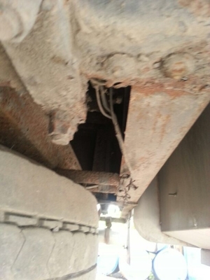 รถฮีโน่ 10 ล้อ FL3H ตู้เย็น เปลื่ยนเครื่อง 210 แรงม้า. สนใจติดต่อ 081 - 6079515