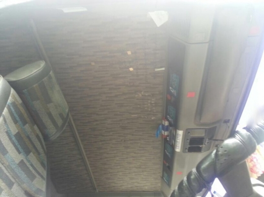 รถฮีโน่ 10 ล้อ FL3H ตู้เย็น เปลื่ยนเครื่อง 210 แรงม้า. สนใจติดต่อ 081 - 6079515