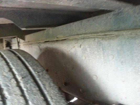 รถฮีโน่ 10 ล้อ FL3H ตู้เย็น เปลื่ยนเครื่อง 210 แรงม้า. สนใจติดต่อ 081 - 6079515