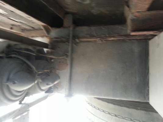 รถฮีโน่ 10 ล้อ FL3H ตู้เย็น เปลื่ยนเครื่อง 210 แรงม้า. สนใจติดต่อ 081 - 6079515