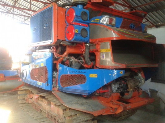 ขายรถเกี่ยวข้าวอุ้ม2.5ตัน