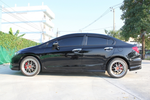 ขายดาวน์ CIVIC 2013 1.8 EAT NAVI ขายดาวน์ CIVIC 2013 1.8 EAT NAVI