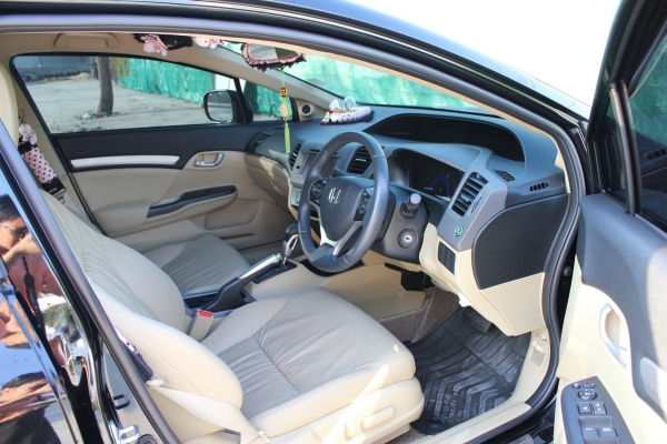 ขายดาวน์ CIVIC 2013 1.8 EAT NAVI ขายดาวน์ CIVIC 2013 1.8 EAT NAVI