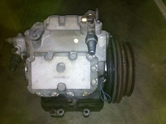 ขายคอมhispacold new134a มีของเเถม