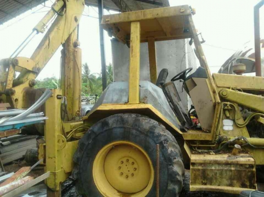 ขายรถตักหน้าขุดหลังCAT 428ซีรี่ทู ราคาถูก