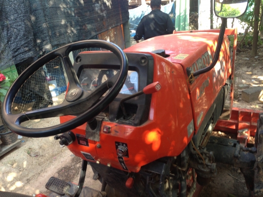 ขายด่วนรถไถคูโบต้าL4508 พร้อมอุปกรณ 3 รายการ พร้อมดันหน้า โรตารึ ผาน 6 ทุกอย่างตราช้าง รถสภาพพร้อมใช