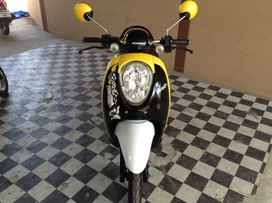 ขาย!!!สกู๊ปปี้ไอ ปี55 รถเครื่องดีคับ มีเล่มทะเบียนครบ ภาษีไม่หมด