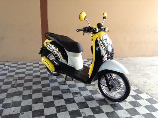 ขาย!!!สกู๊ปปี้ไอ ปี55 รถเครื่องดีคับ มีเล่มทะเบียนครบ ภาษีไม่หมด