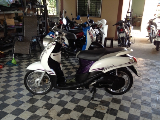 ขาย!!!ฟีโนเกน้ำมันแยก ปี55 รถเครื่องดีคับ มีเล่มทะเบียนครบ ภาษีไม่หมด