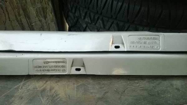 ขายสเกิร์ตล่างBMWนกแก้วแท้1800