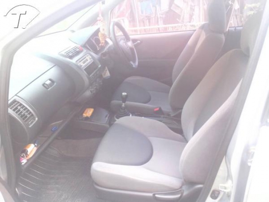 ขาย/แลก  Honda jazz  ลงรูปแล้ว