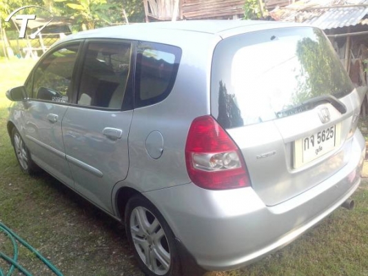 ขาย/แลก  Honda jazz  ลงรูปแล้ว
