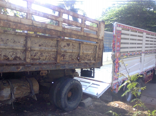 ขายหกล้อดั้มพ์ ฮีโน่ KM-777 ดั้มพ์สามมิตร F-หลัง พวงมาลัยเพาเวอร์