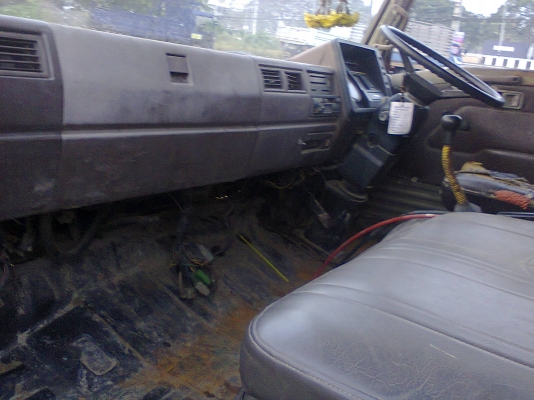 ขายหกล้อดั้มพ์ ฮีโน่ KM-777 ดั้มพ์สามมิตร F-หลัง พวงมาลัยเพาเวอร์