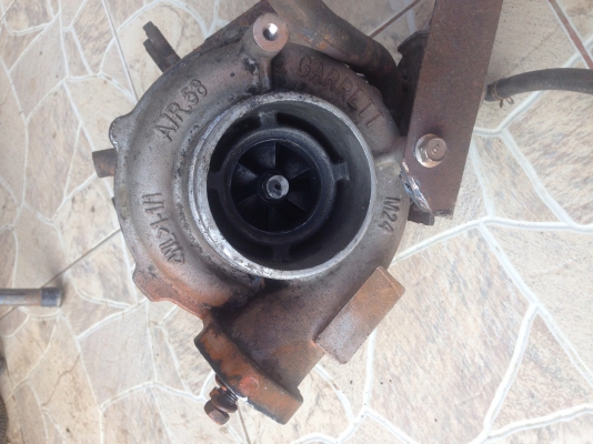 ขายเทอร์โบตัวใหญ่ ของ รถบรรทุก10ล้อ หรือ รถเกี่ยวข้าว garret M24.  A/R .58 โข่งหลังแผรผัน  ของเชียงกง