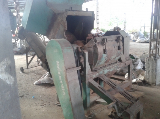 ขายเครื่องโม่พลาสติกพร้อมเครื่องดูด