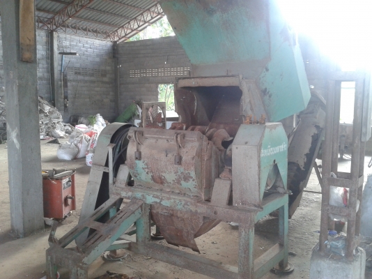 ขายเครื่องโม่พลาสติกพร้อมเครื่องดูด