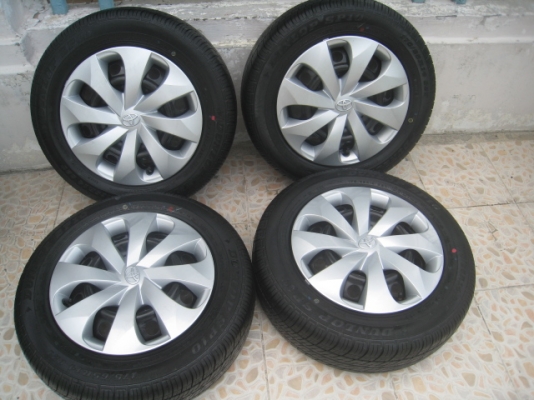 ขายล้อกะทะป้ายแดง new yaris 14" 4 รู 100 +ยาง dunlop sp10 175/65r14 ยางผลิตสัปดาห์ที่ 47 ปี13  สนใจติดต่อเล็กคลองสาม (081-3747940)