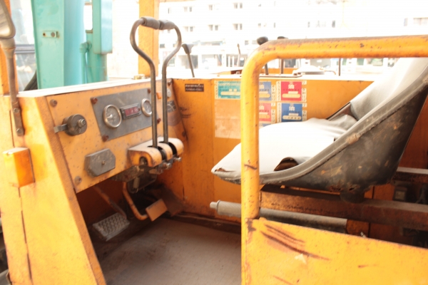 ขายดั้มเปอร์ตีนตะขาบ MOROOKA MST-300 ราคา 280,000บาท