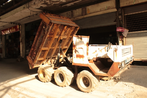 ขายรถดั้มเปอร์ เครื่องMITSUBISHI hd30 3สูบ ล้อยาง ขับเคลื่อน6ล้อ รับน้ำหนักได้3ตัน ราคา 280,000บาท