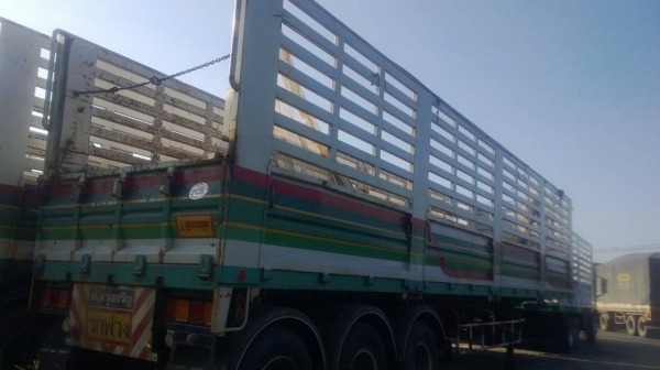 ขายหางพ่วงไม่ดั้ม 3 เพลา สภาพสวยๆมี 2 หาง อู่.RCK ปี.54 ราคาต่อรองส